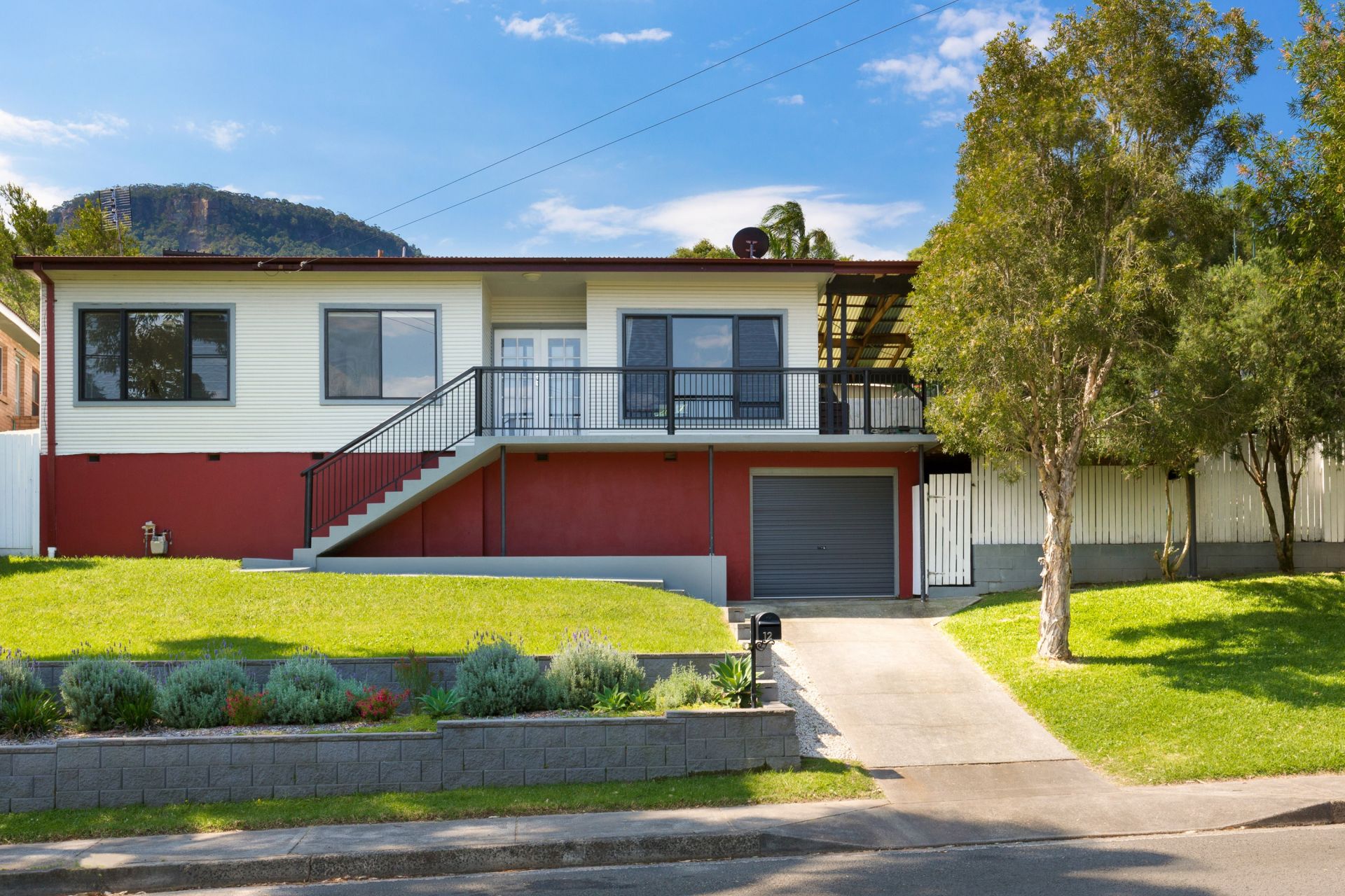 Real Estate For Lease 12 Carcoola Street Mount Keira , NSW