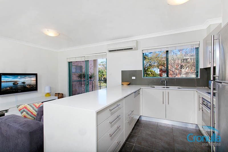 6/35 Judd Street