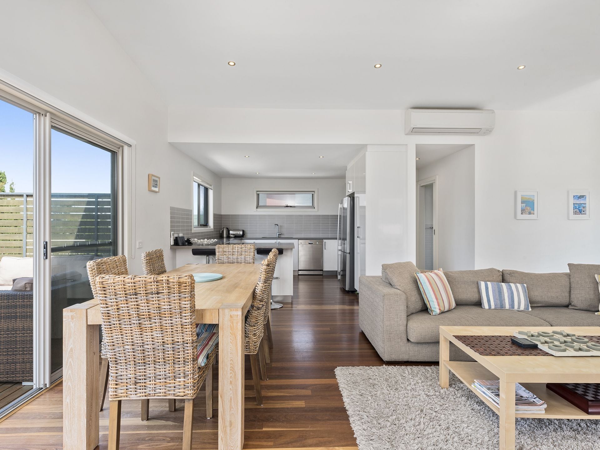 1/15 Cawood Street, Apollo Bay - Thumbnail 3