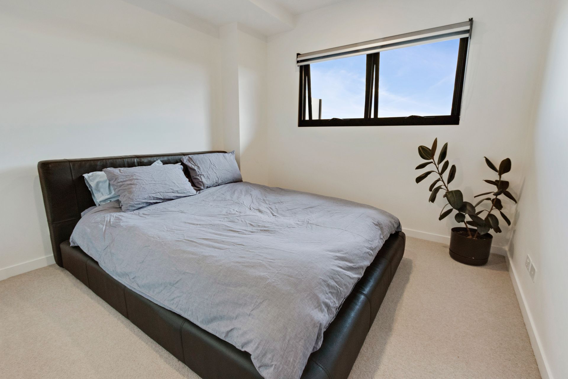 Perfectly positioned TWO BED TWO BATH
