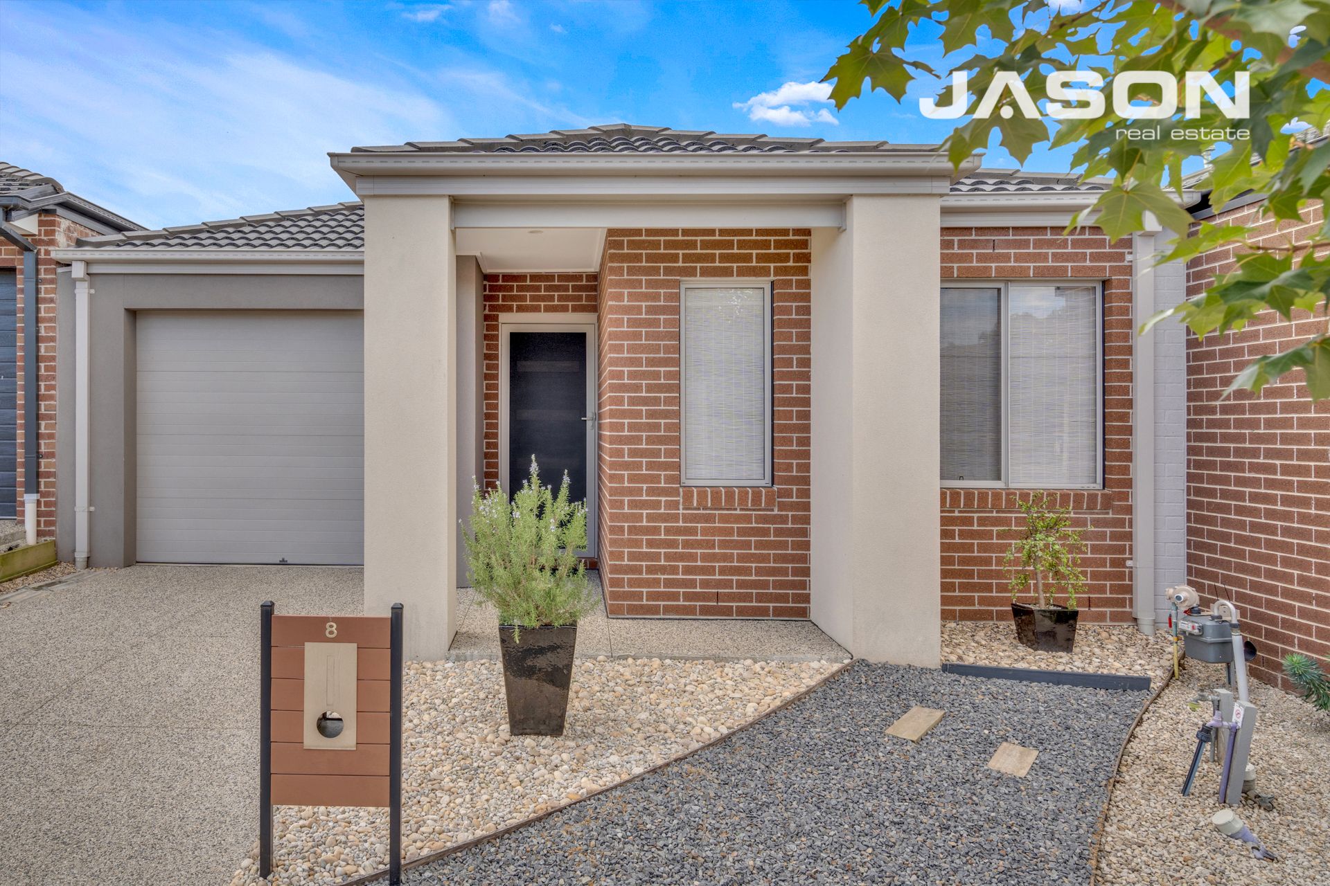 8 Coldfall Way, Mickleham Jason Real Estate