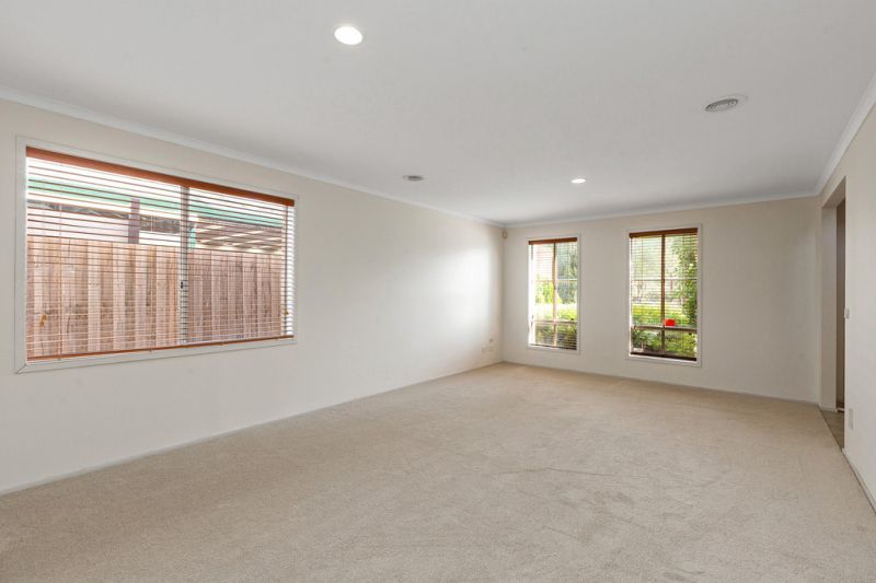 35 William McPherson Crescent, Seabrook - Thumbnail 6