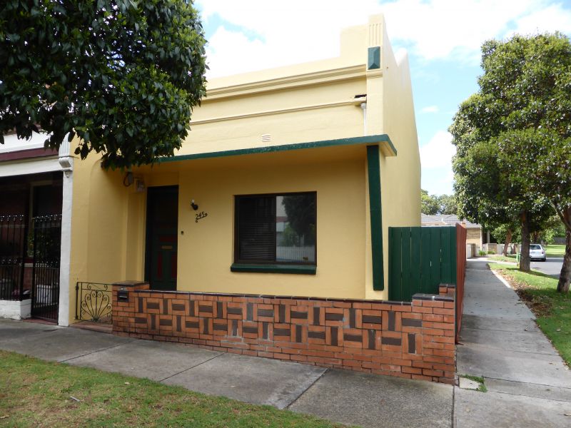245 Raglan Street, Preston