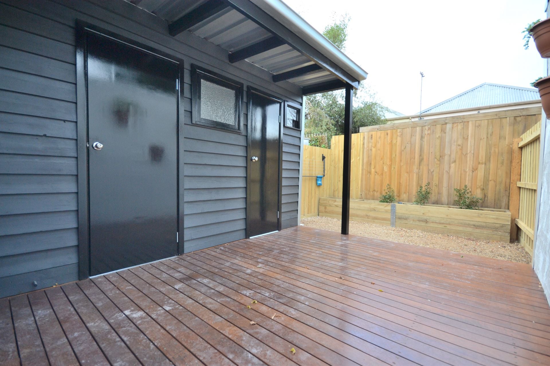 CAPTIVATING MODERN VICTORIAN WITH THE 
