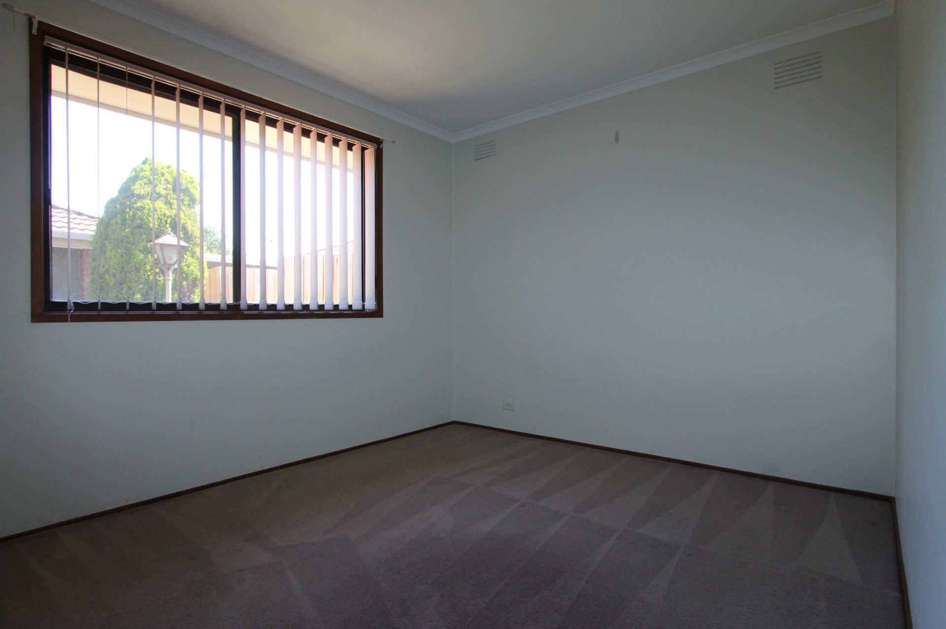 AFFORDABLE COMFORT IN GREAT LOCATION!!!