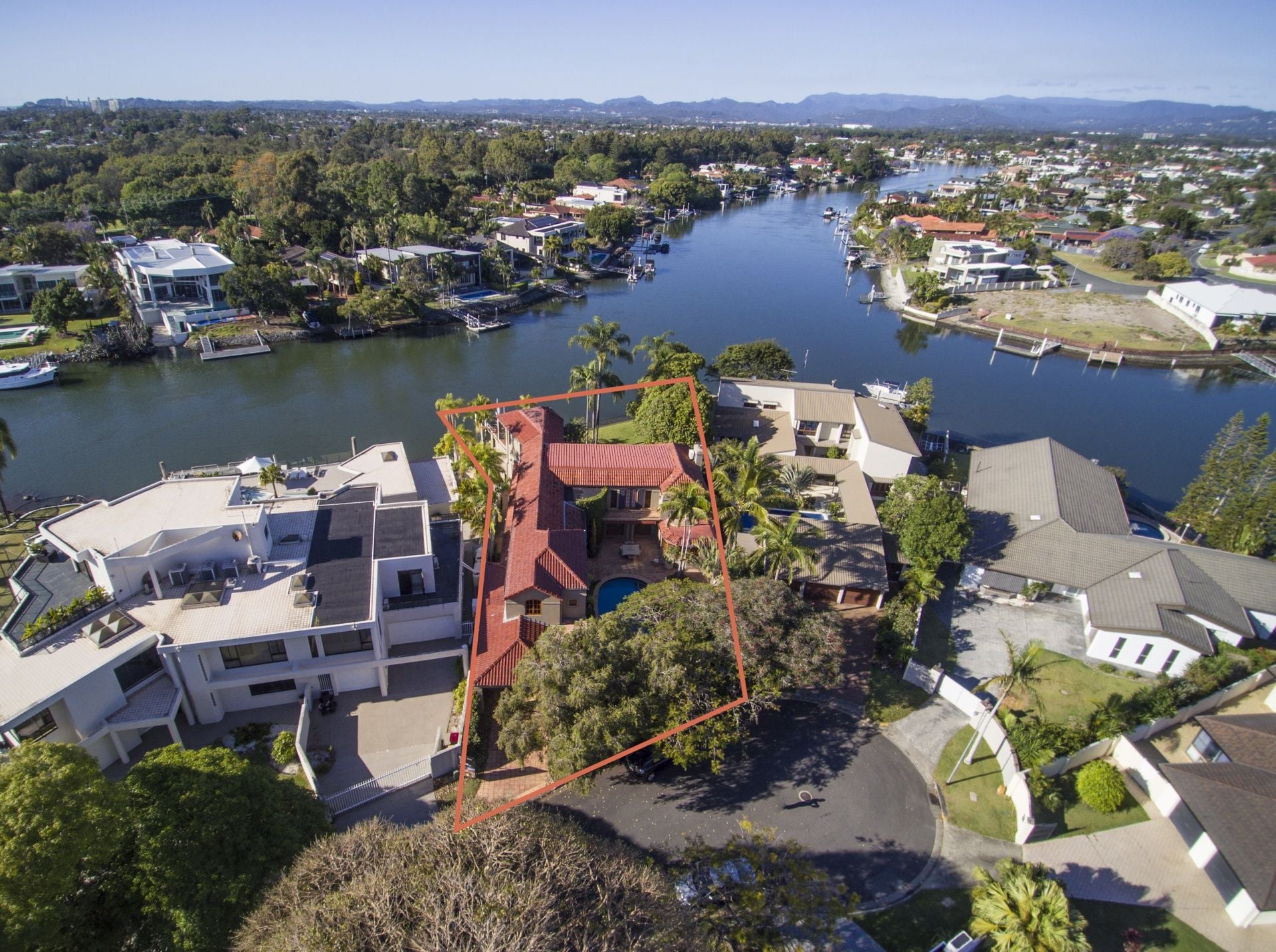 18 Binda Place