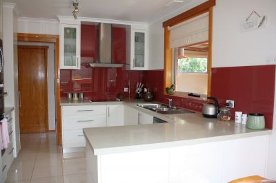 3
 
 
 
  
 
 
 1
 
 
 
  
 
 
 4
 
 
 
 
 
 
 
 33 Mungala Crescent, Miandetta TAS 7310, Miandetta - Thumbnail 6
