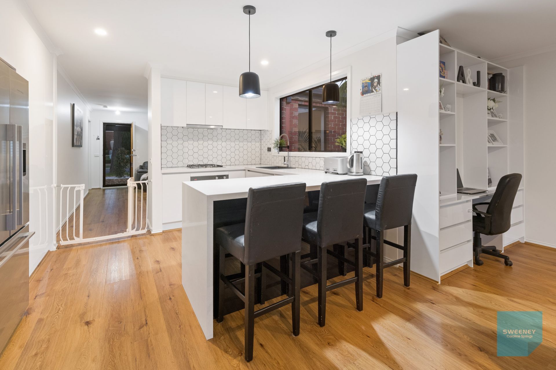 81 Chisholm Drive, Caroline Springs - Thumbnail 3