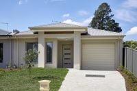 1/275a Princes Way, Drouin VIC