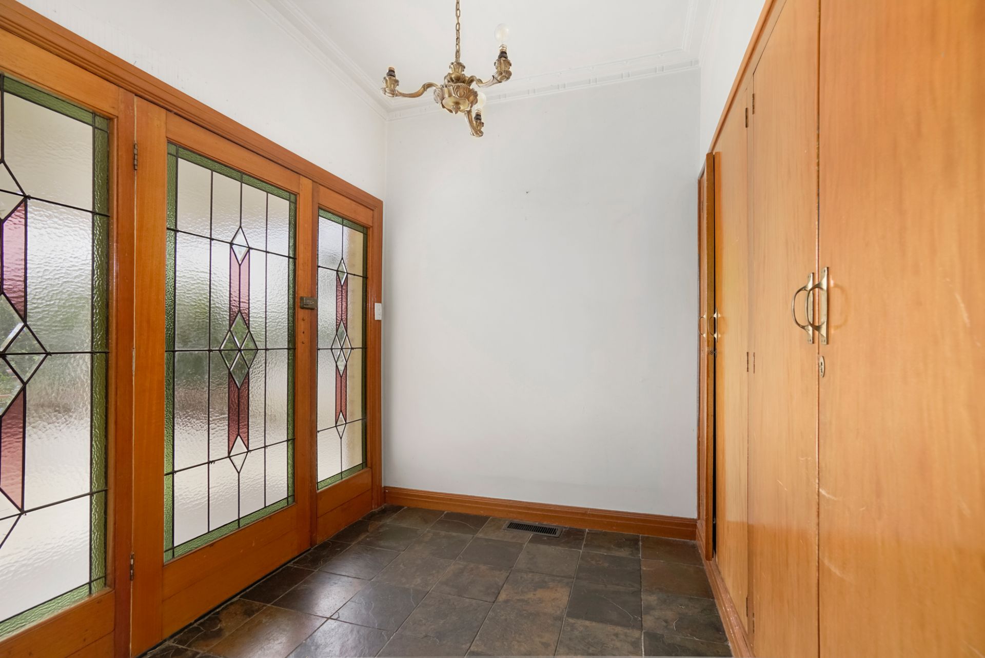 32 Burnbank Street Lake Wendouree VIC, Lake Wendouree - Thumbnail 6