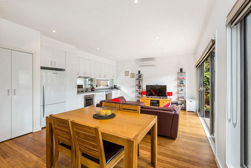 1 Newcastle St, Yarraville - Thumbnail 3