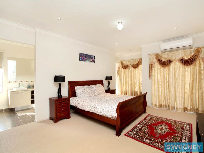 12 Creekview Place, Caroline Springs - Thumbnail 7