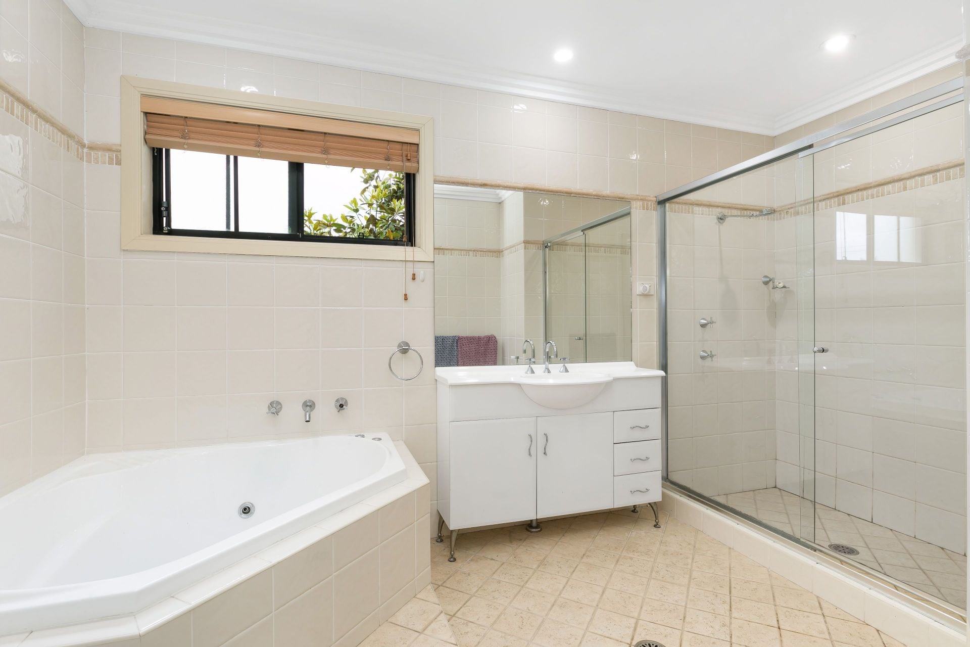 2/25-27 Jacaranda Road, CARINGBAH, Caringbah - Thumbnail 5