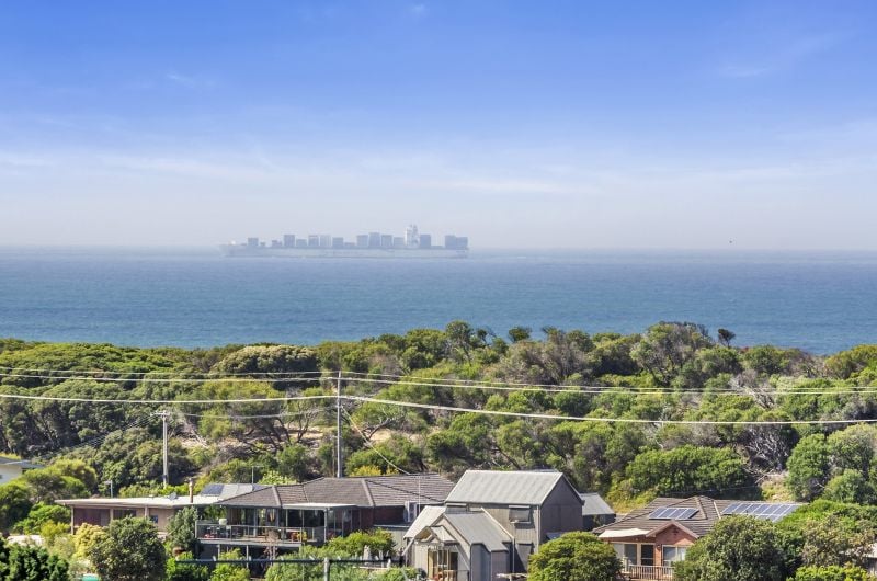 18 Trevally Drive Ocean Grove VIC, Ocean Grove - Thumbnail 2