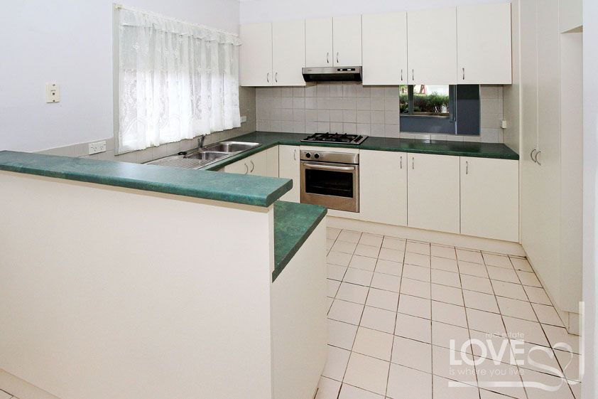 BEAUTIFULLY PRESENTED AND IN A GREAT LOCATION!
