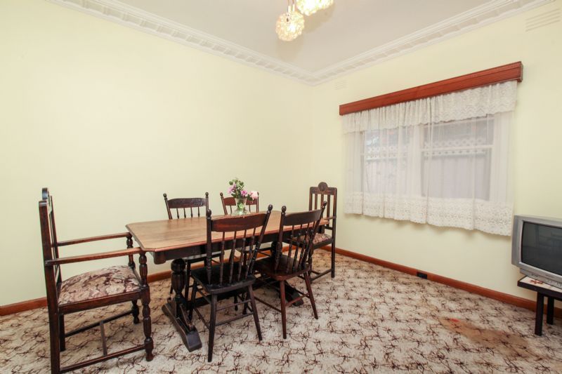29 Clive Street, West Footscray - Thumbnail 7
