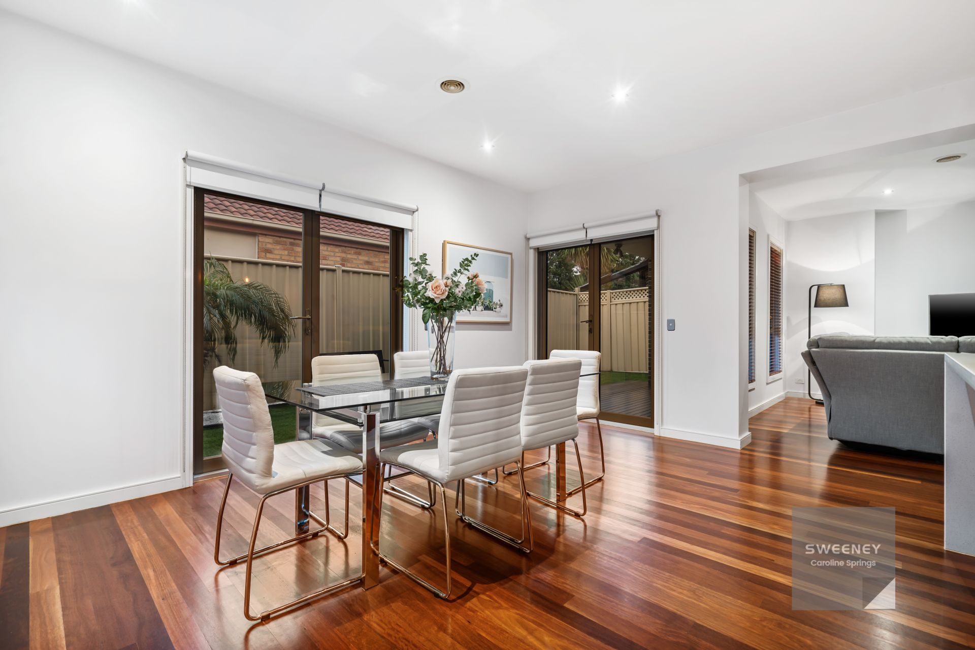 12 Fairbairn Way, Caroline Springs - Thumbnail 8