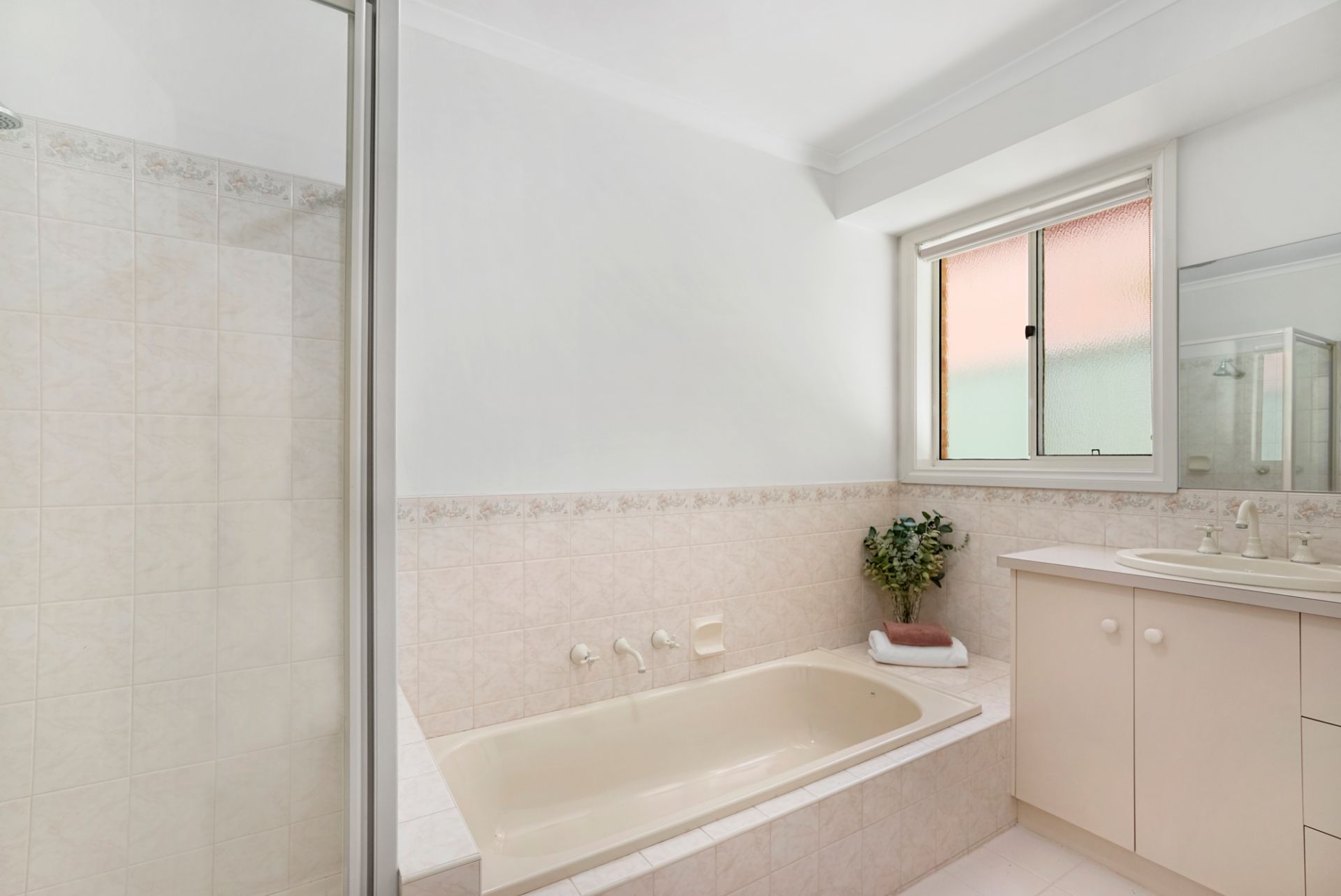 10 Ploughshare Drive, Mount Helen Ballarat Real Estate Pty Ltd