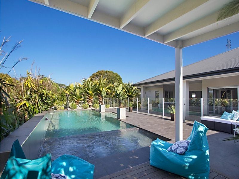 25 Sunnycrest Drive TERRANORA NSW, Terranora - Thumbnail 2