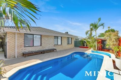 34 Charm Way, Atwell