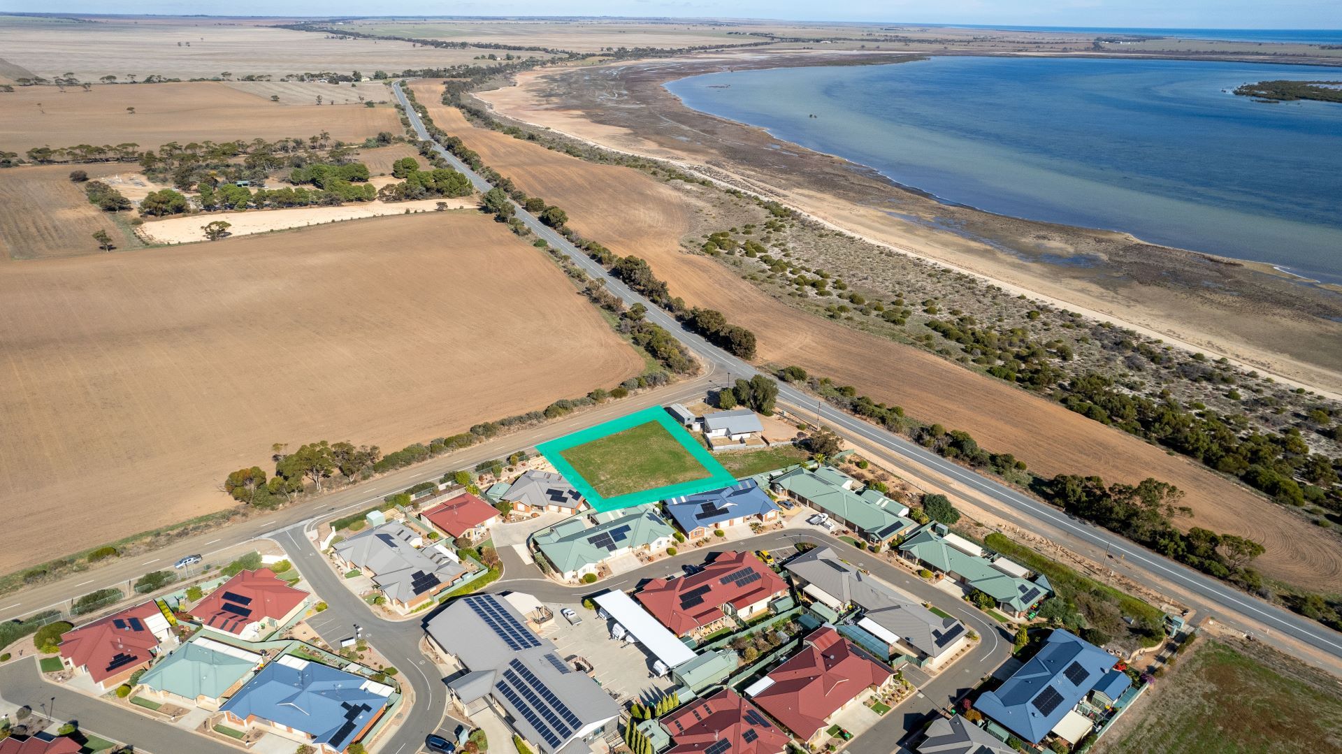 12/35A Spencer Highway Port Broughton SA, Port Broughton - Thumbnail 3