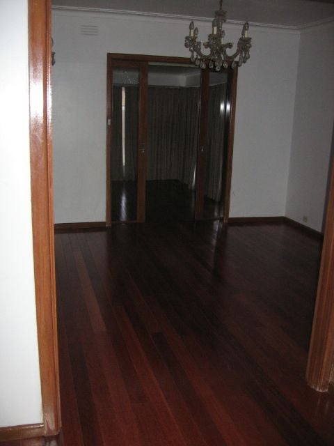 LARGE FAMILY HOME + RUMPUS ROOM