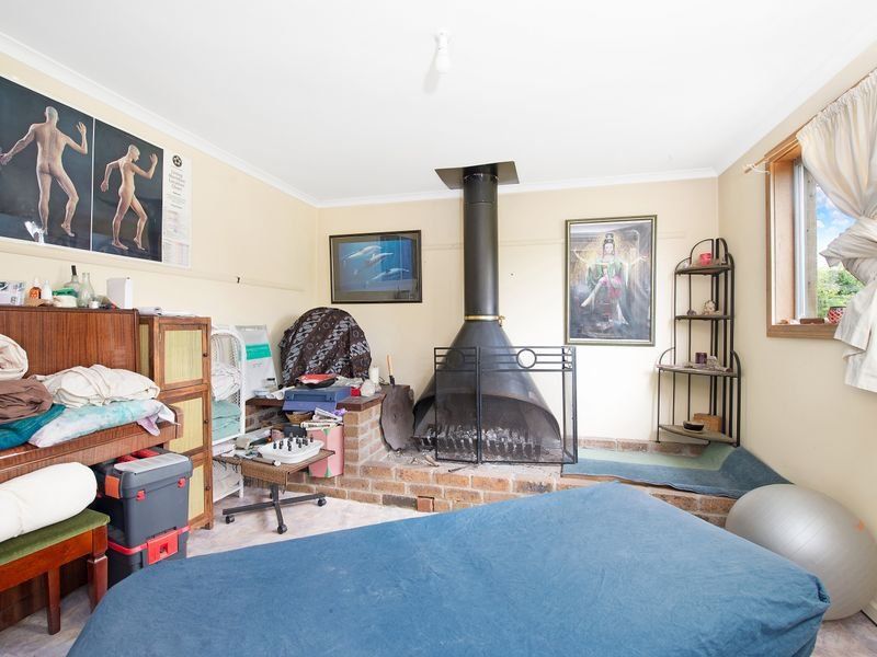 11 Great Ocean Road, Marengo, VIC, Marengo - Thumbnail 2