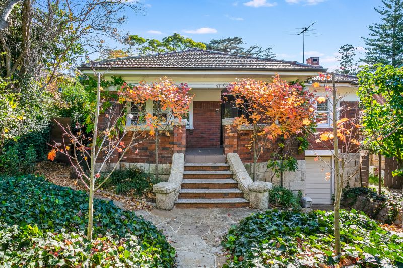 Real Estate For Lease 2 Robert Street Gordon , NSW