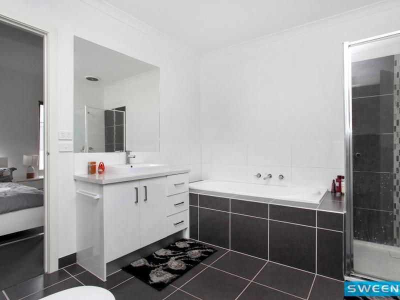 16/69-77 Lancefield Drive, Caroline Springs - Thumbnail 7
