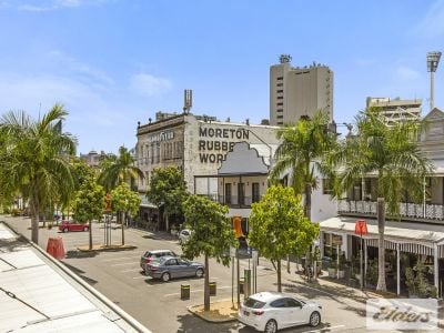 OUTSTANDING CHARACTER OFFICE - PRICED TO LEASE