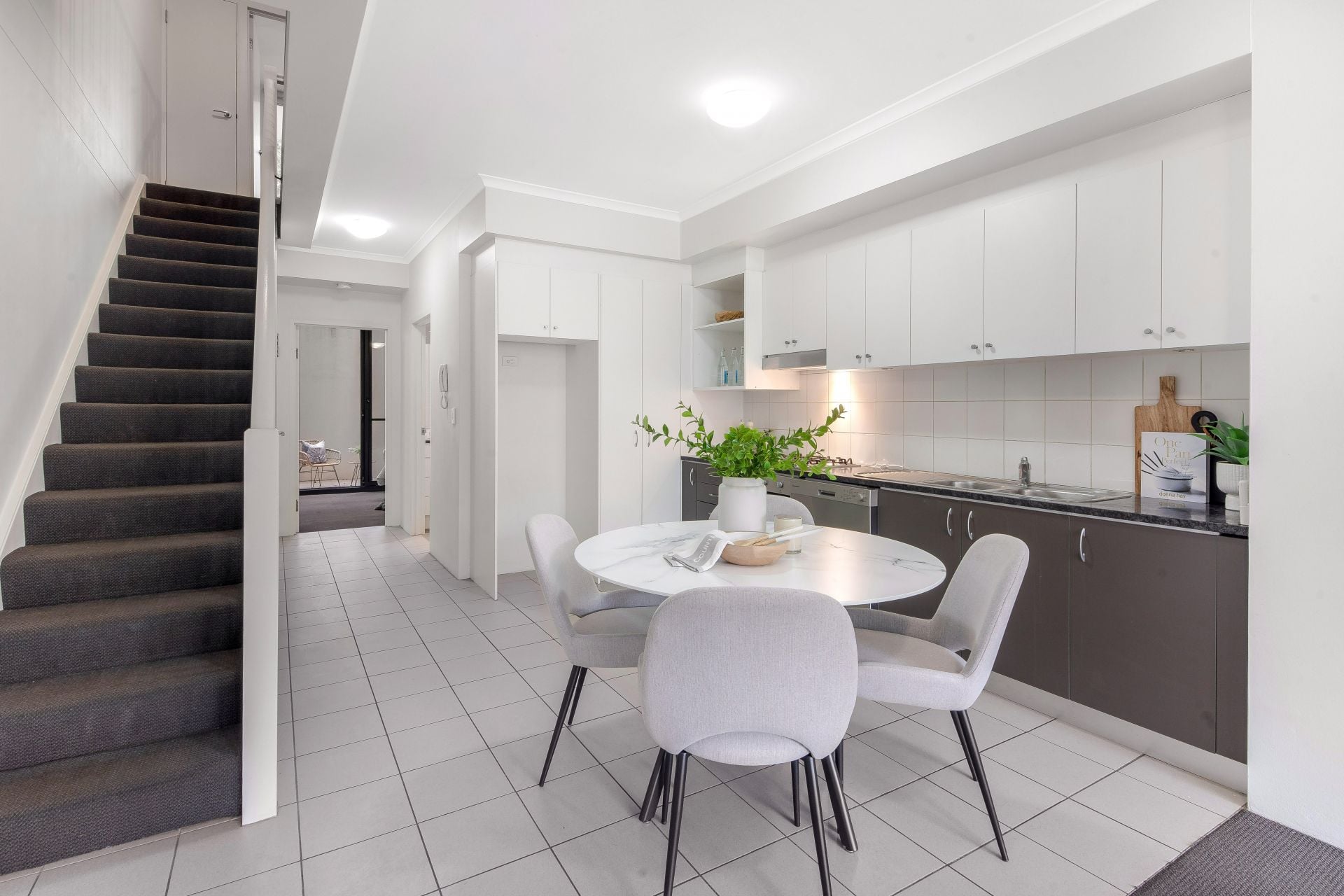 223/221 Sydney Park Road, Erskineville, Erskineville - Thumbnail 5