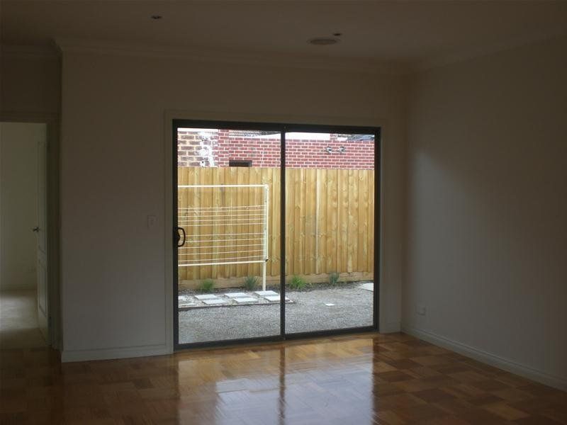 Delightful 2 Bedroom Unit!