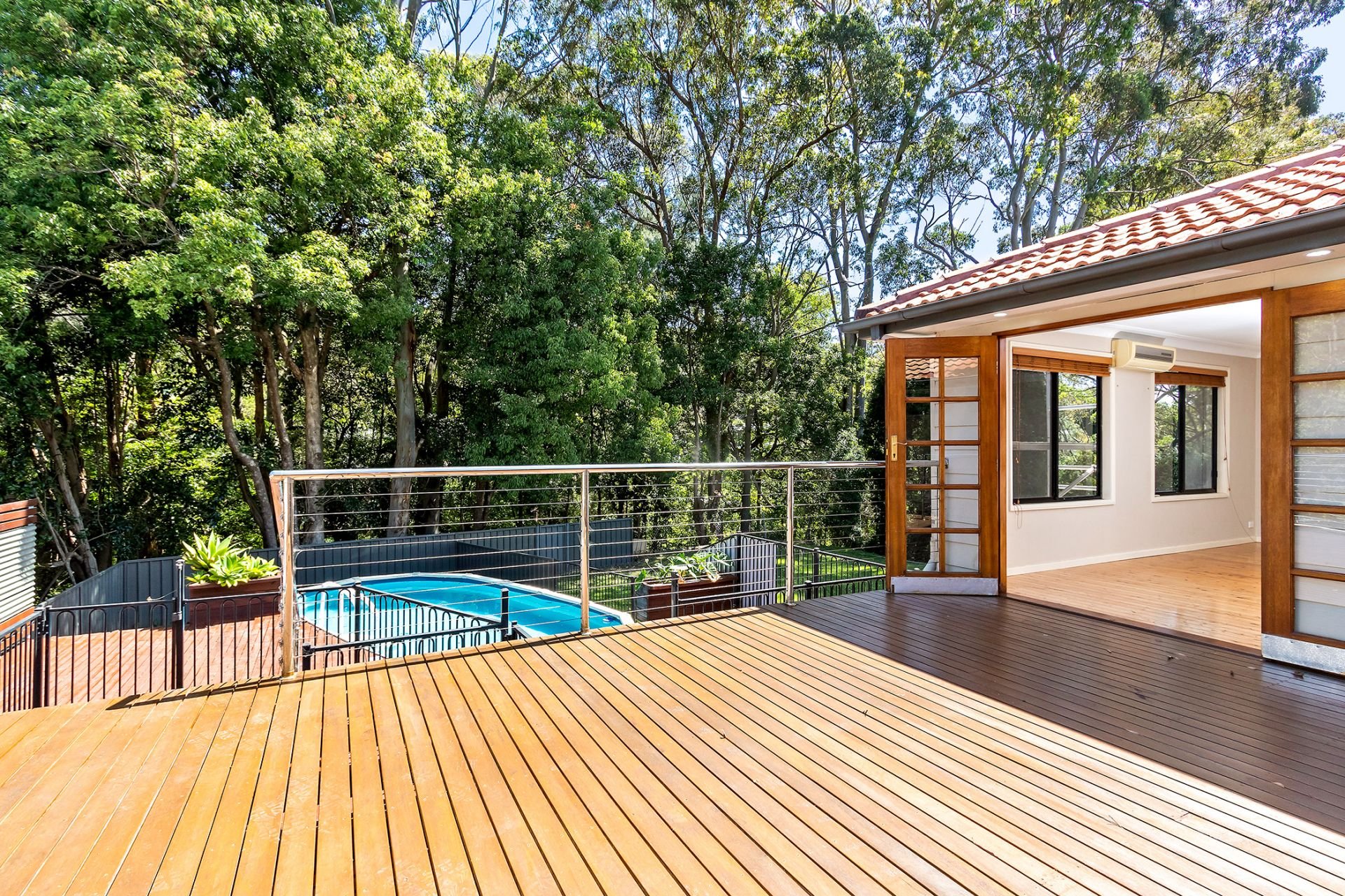 Real Estate For Lease 18 Coniston Close Rankin Park , NSW