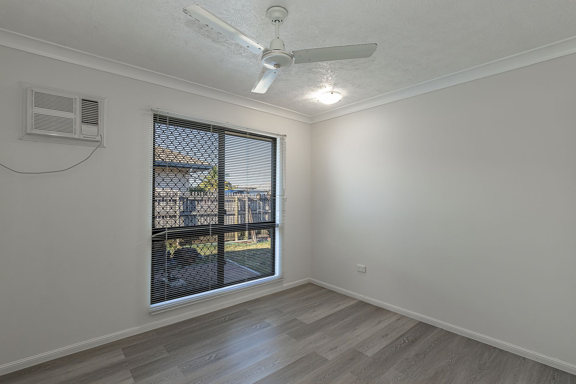 27 Kinnardy Street, Burdell Harcourts Kingsberry Townsville