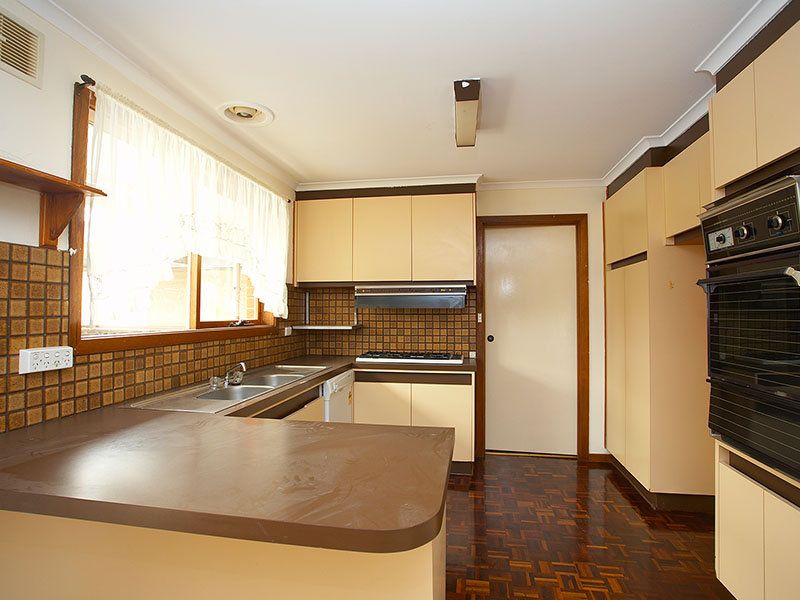 5 Langhorne Street, Altona Meadows - Thumbnail 4