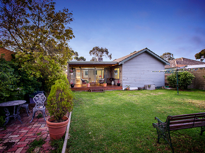 17 Ronald Avenue, Altona North - Thumbnail 8