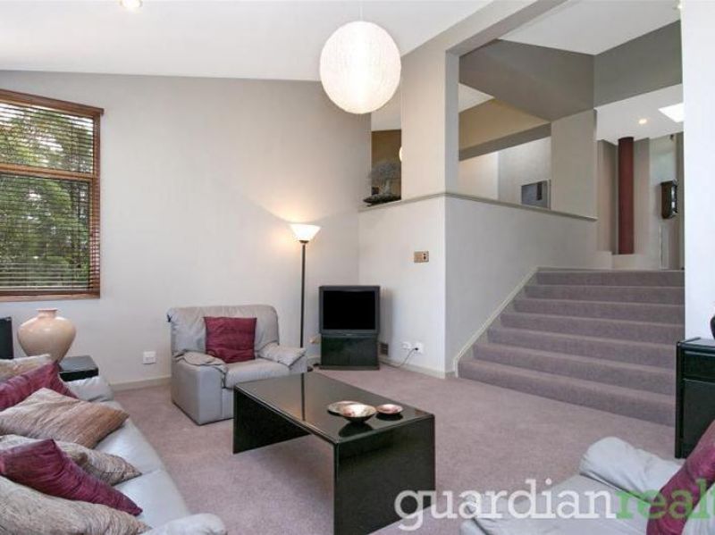 52 Gooraway Drive, Castle Hill - Thumbnail 5