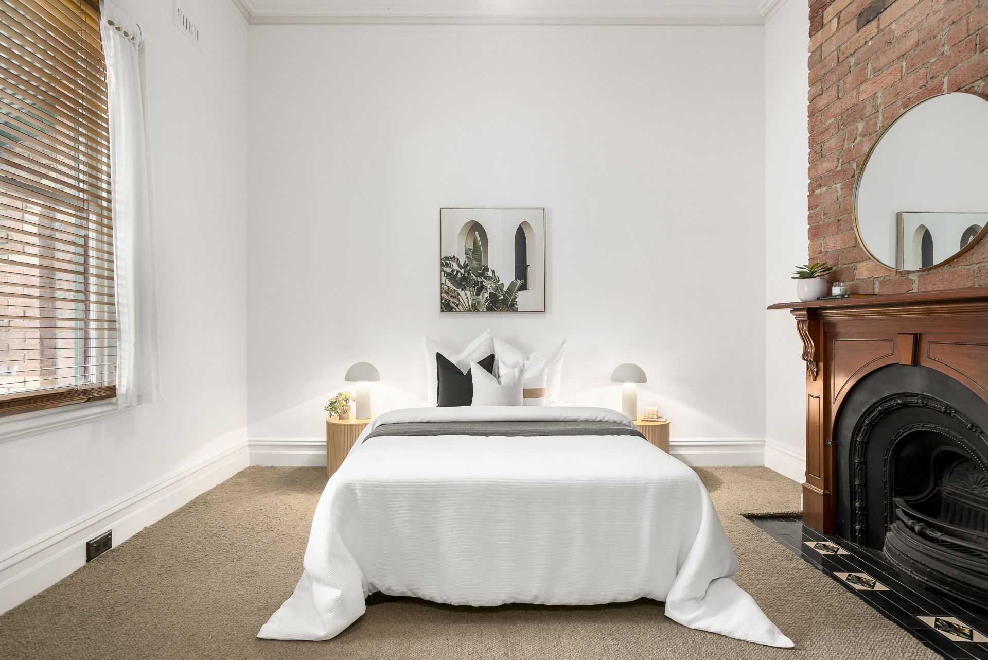 Victorian Flaunts Enchanting Features