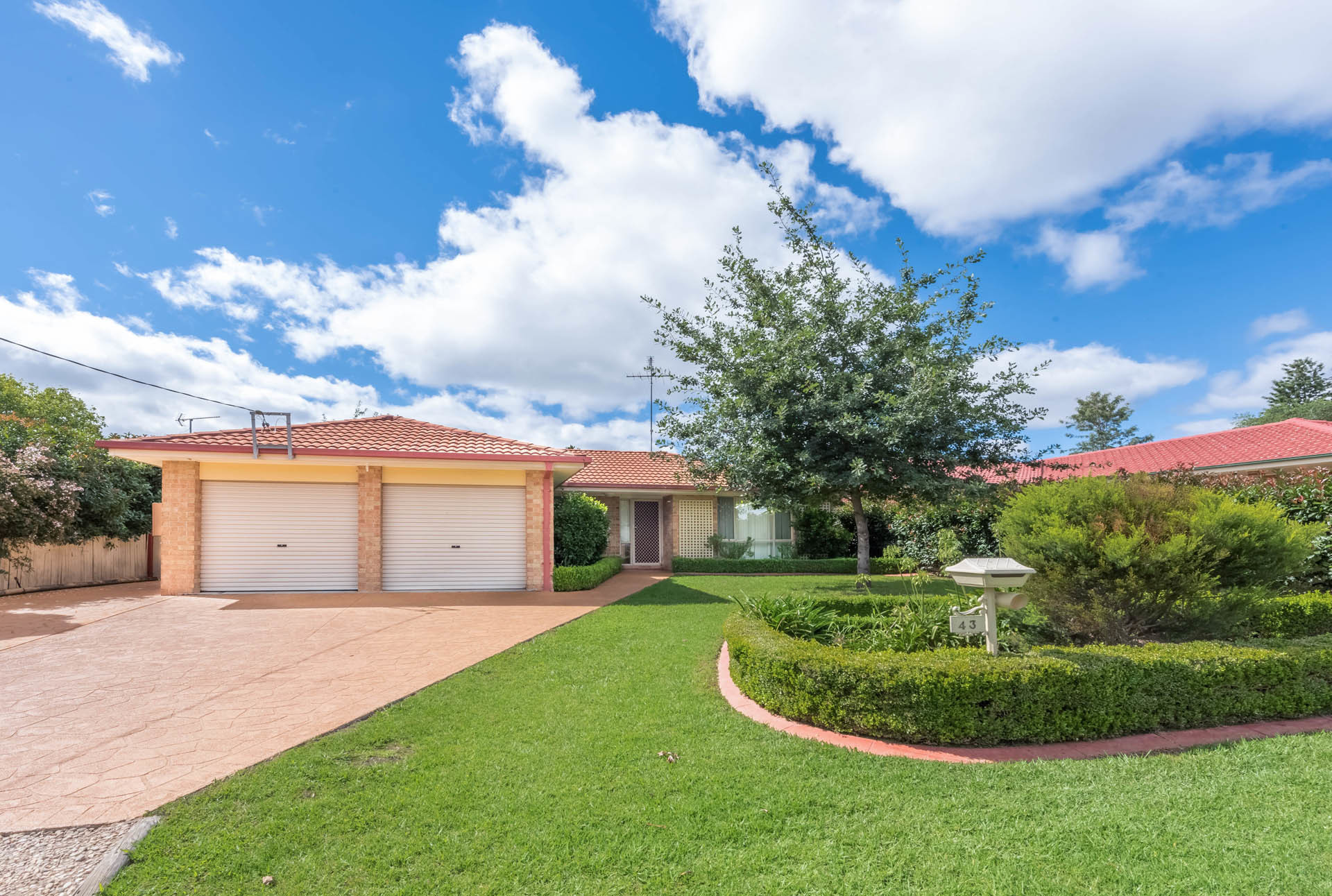 Real Estate For Lease 43 Appenine Road Yerrinbool , NSW