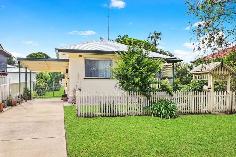 21 Palm Street Nambour QLD, Nambour - Thumbnail 2