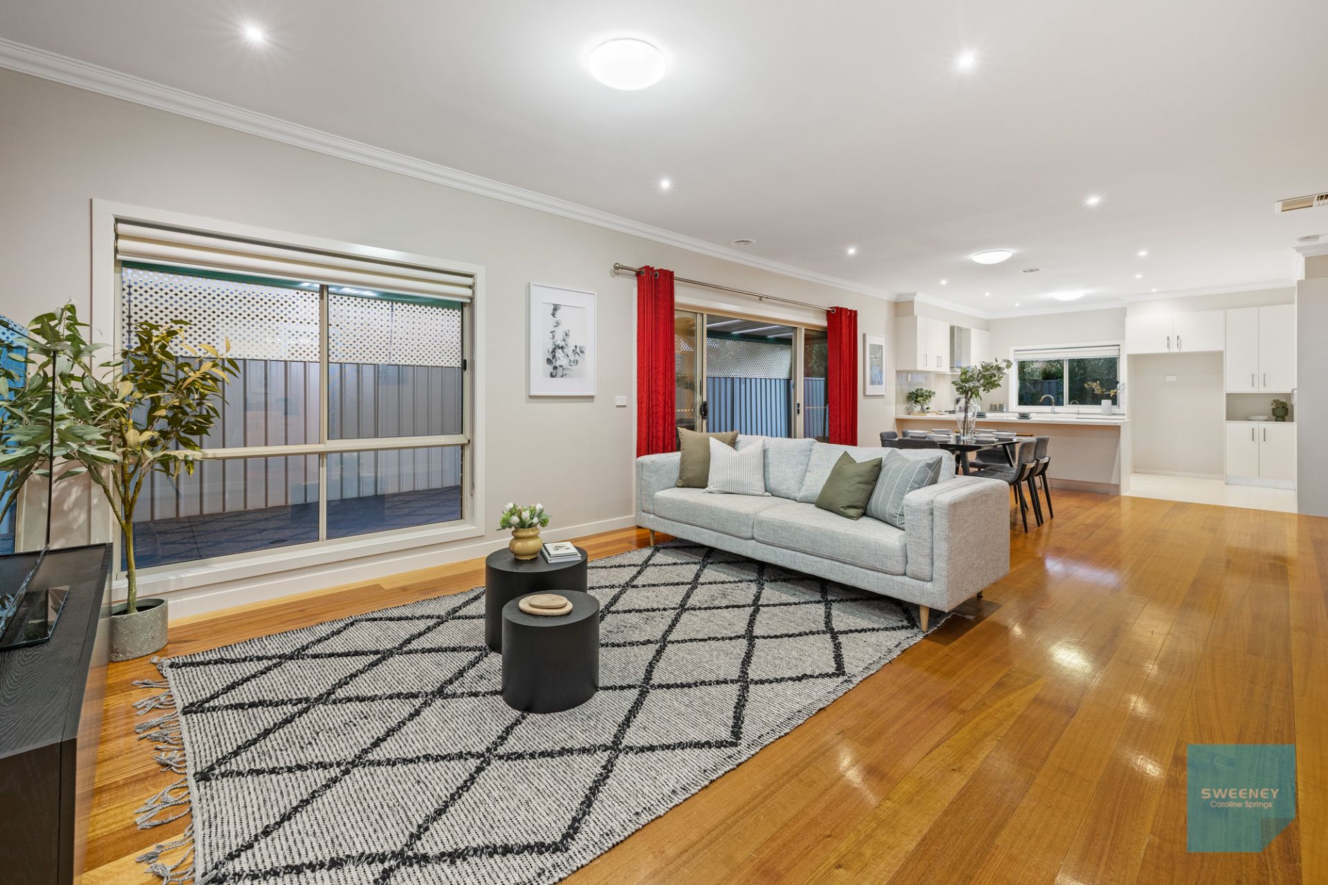 27 Rutherglen Way, Caroline Springs - Thumbnail 8