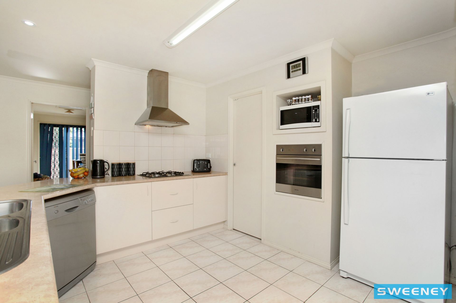 7 Daintree Retreat, Caroline Springs - Thumbnail 6