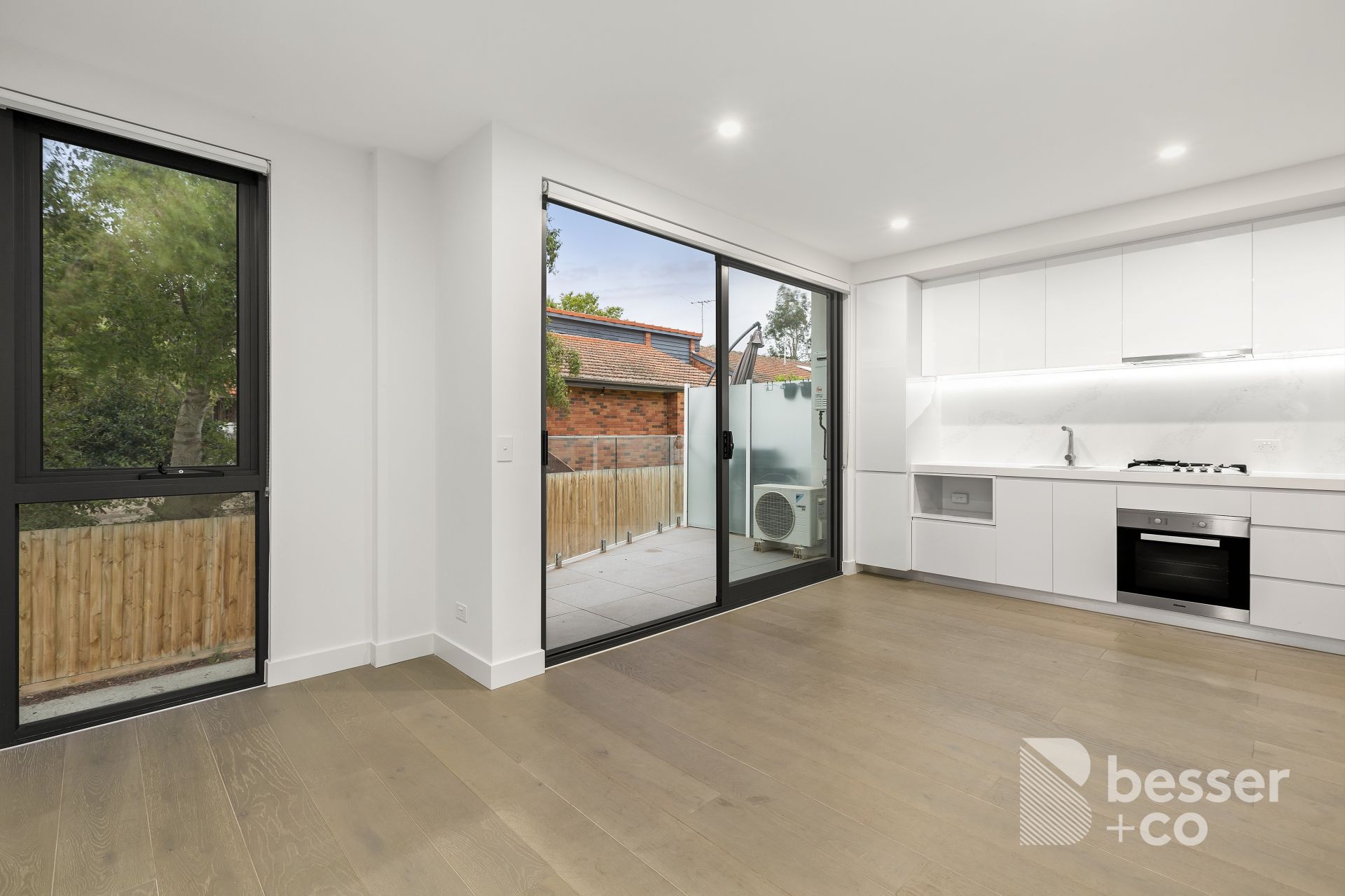 102/452 Hawthorn Road, Caulfield South - Thumbnail 5
