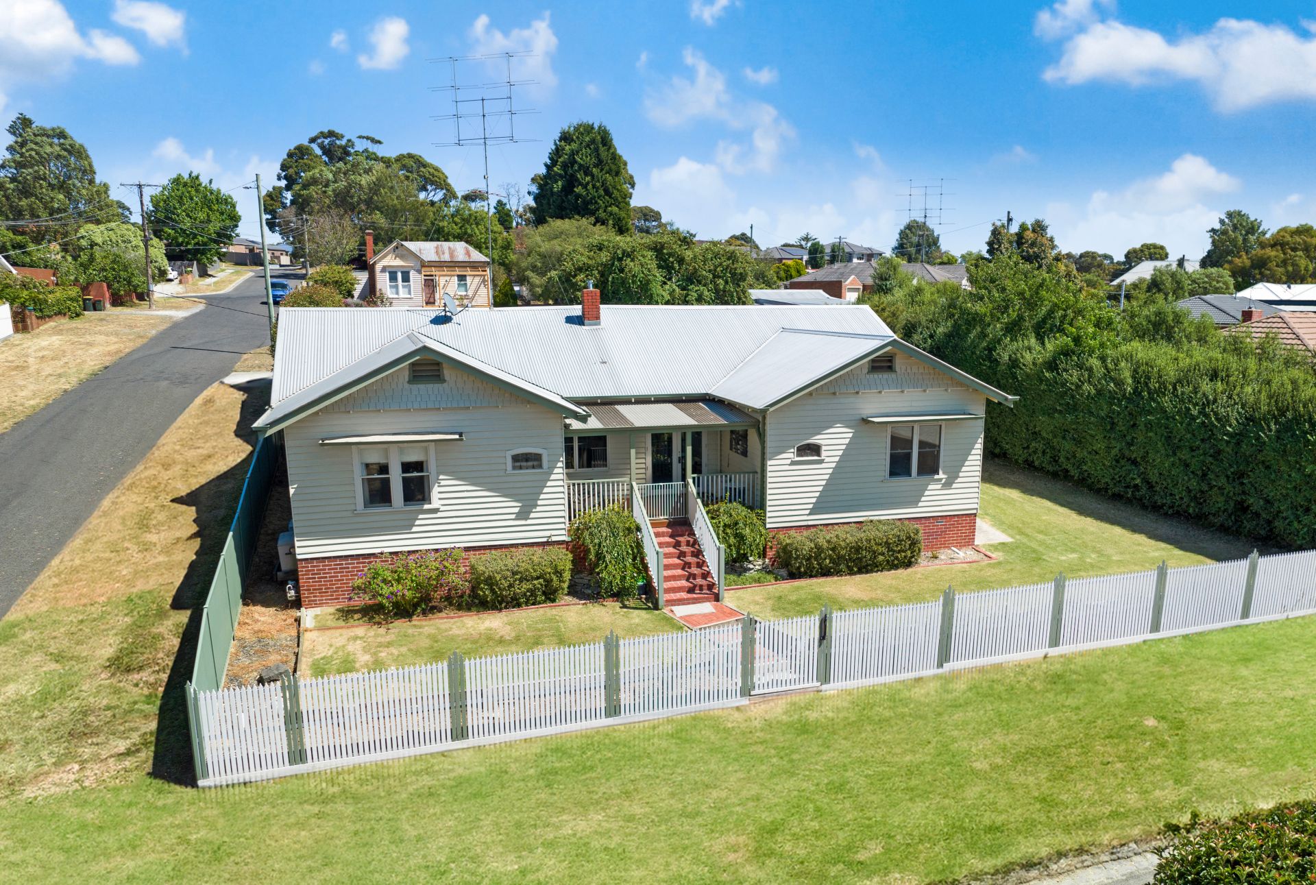 9 Bagge Street Golden Point VIC, Golden Point - Thumbnail 3