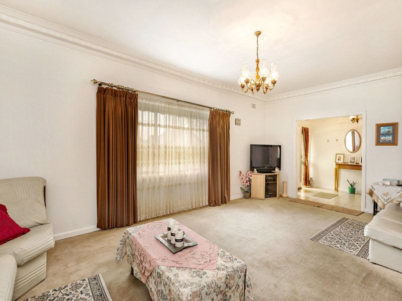 72 Roberts Street, West Footscray - Thumbnail 7