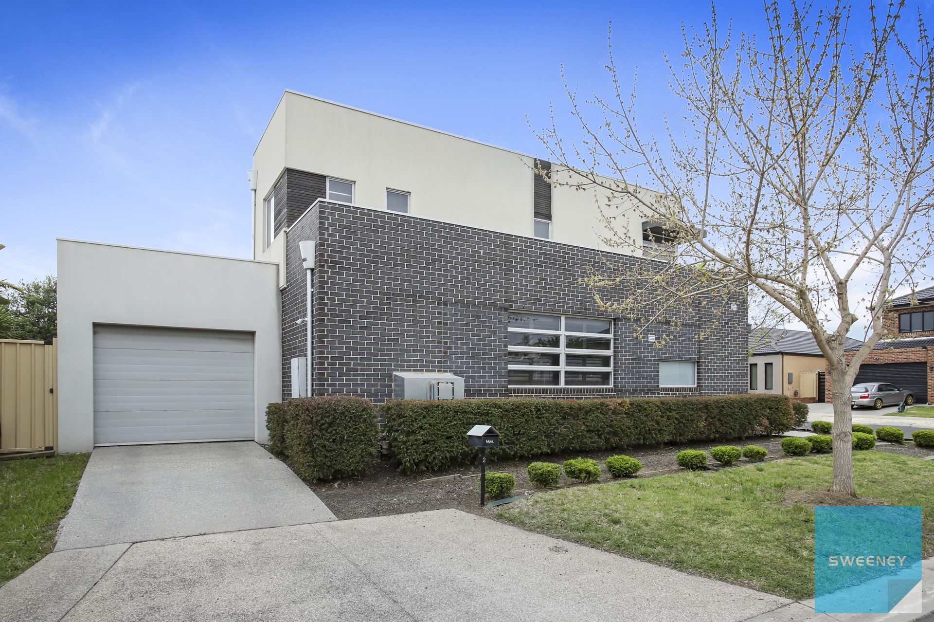 2 Irwin Gardens, Caroline Springs - Thumbnail 3