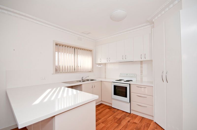 10 Quamby Avenue COLAC VIC, Colac - Thumbnail 2