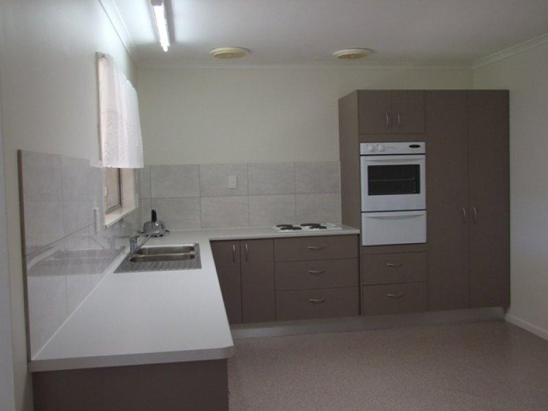 24 Theresa Street GOLDEN BEACH QLD, Golden Beach - Thumbnail 4