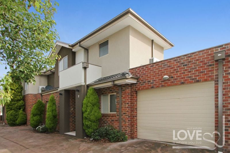 2/12 Cormac Street, Preston