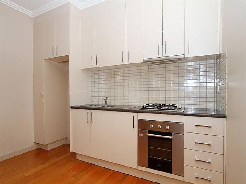 Low Maintenance Modern Living!